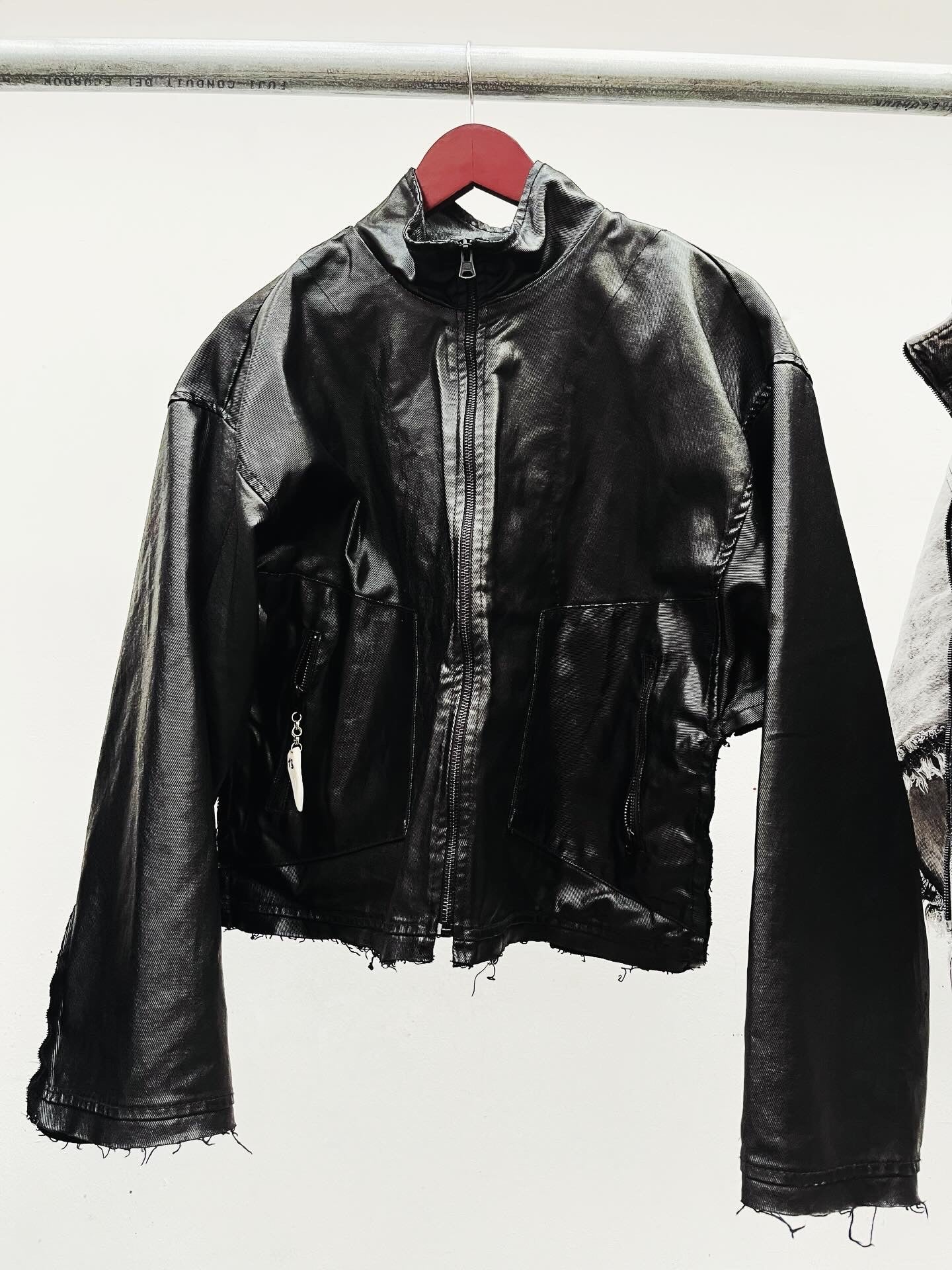METALIC BLACK JACKET/ PRE ORDER ♣️ EARLY BIRD 35% OFF
