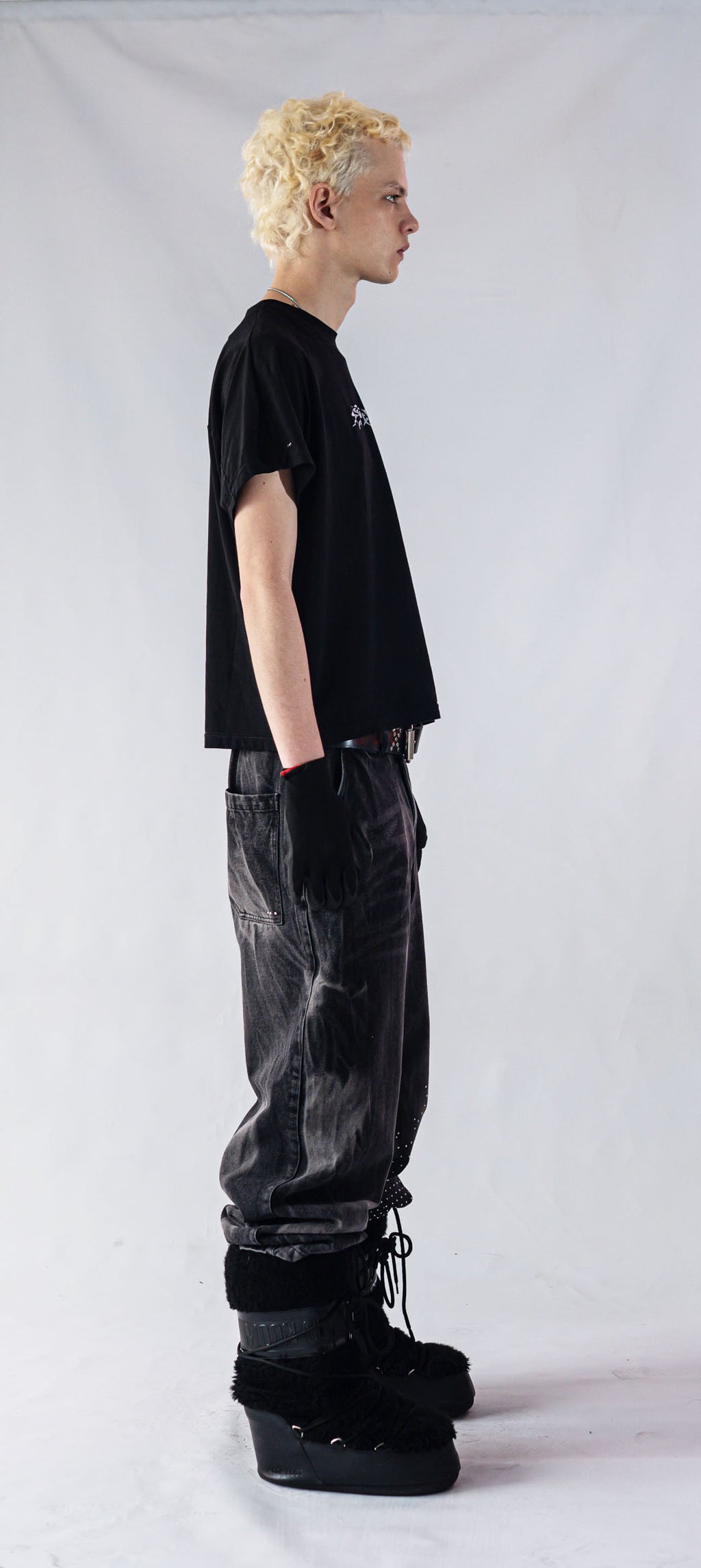 SANTSKY BLACK T-SHIRT