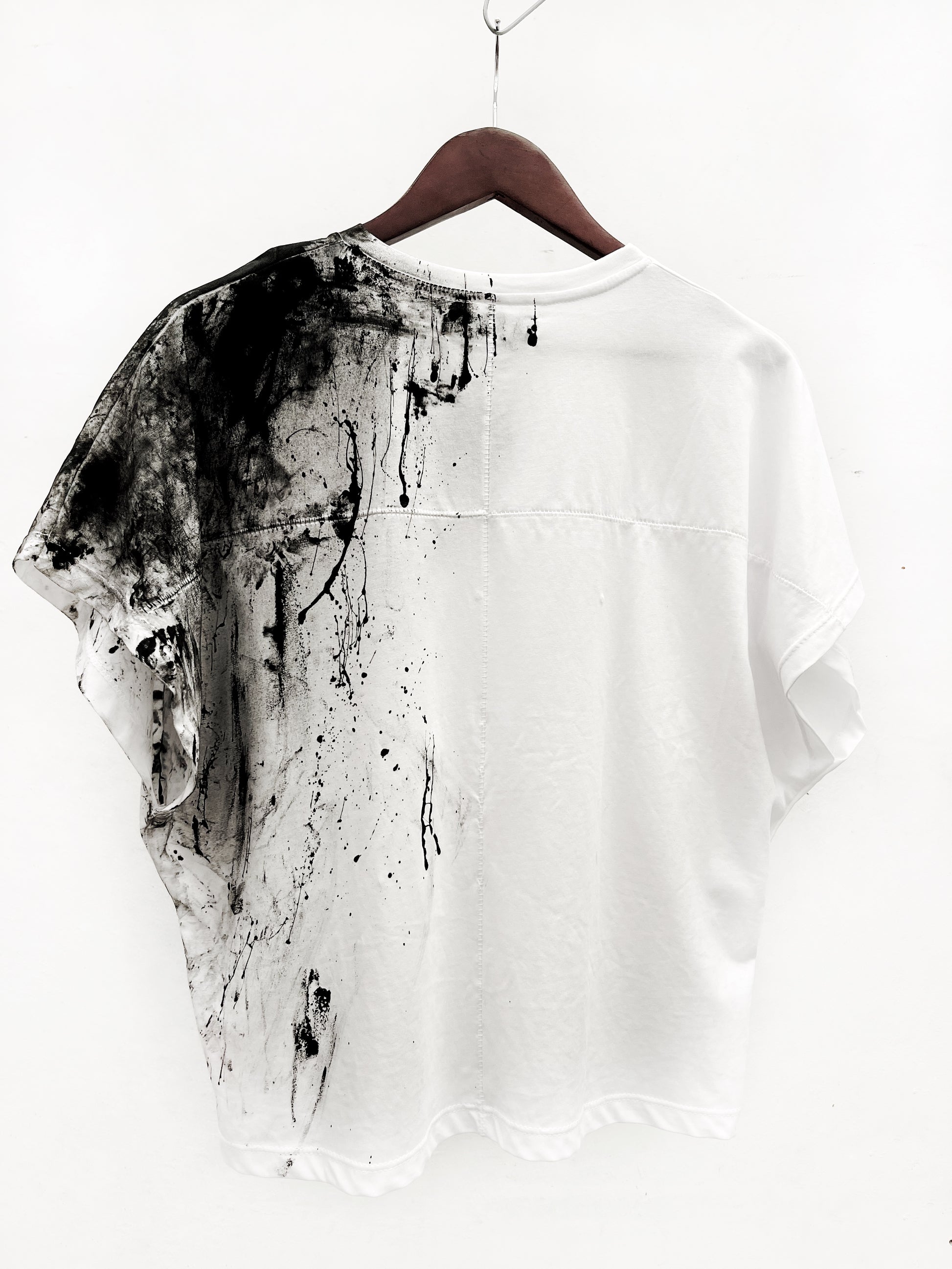 DVAITA TEE